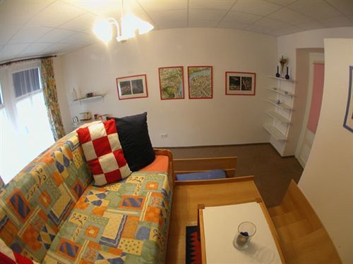 Pragues Rainbow Guest House Экстерьер фото