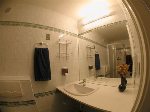 Pragues Rainbow Guest House Экстерьер фото